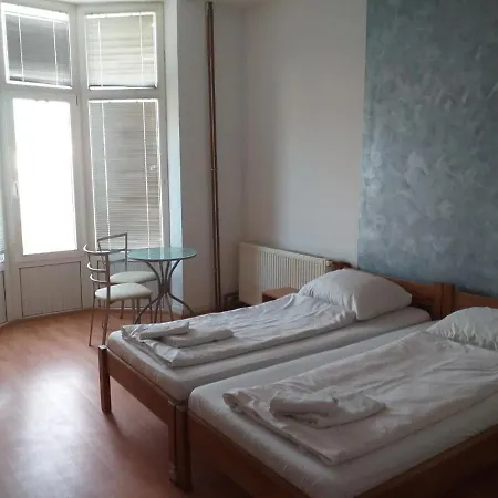 Hostel Dm Milutin