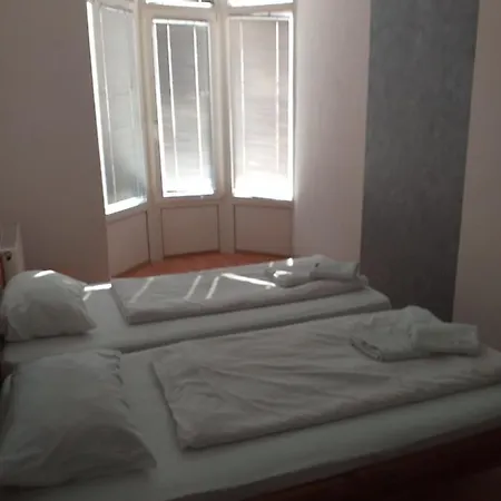 Hostel Dm Milutin Prnjavor (Republika Srpska)