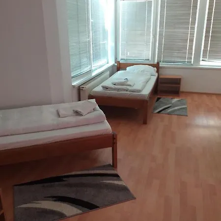Hostel Dm Milutin Prnjavor (Republika Srpska)